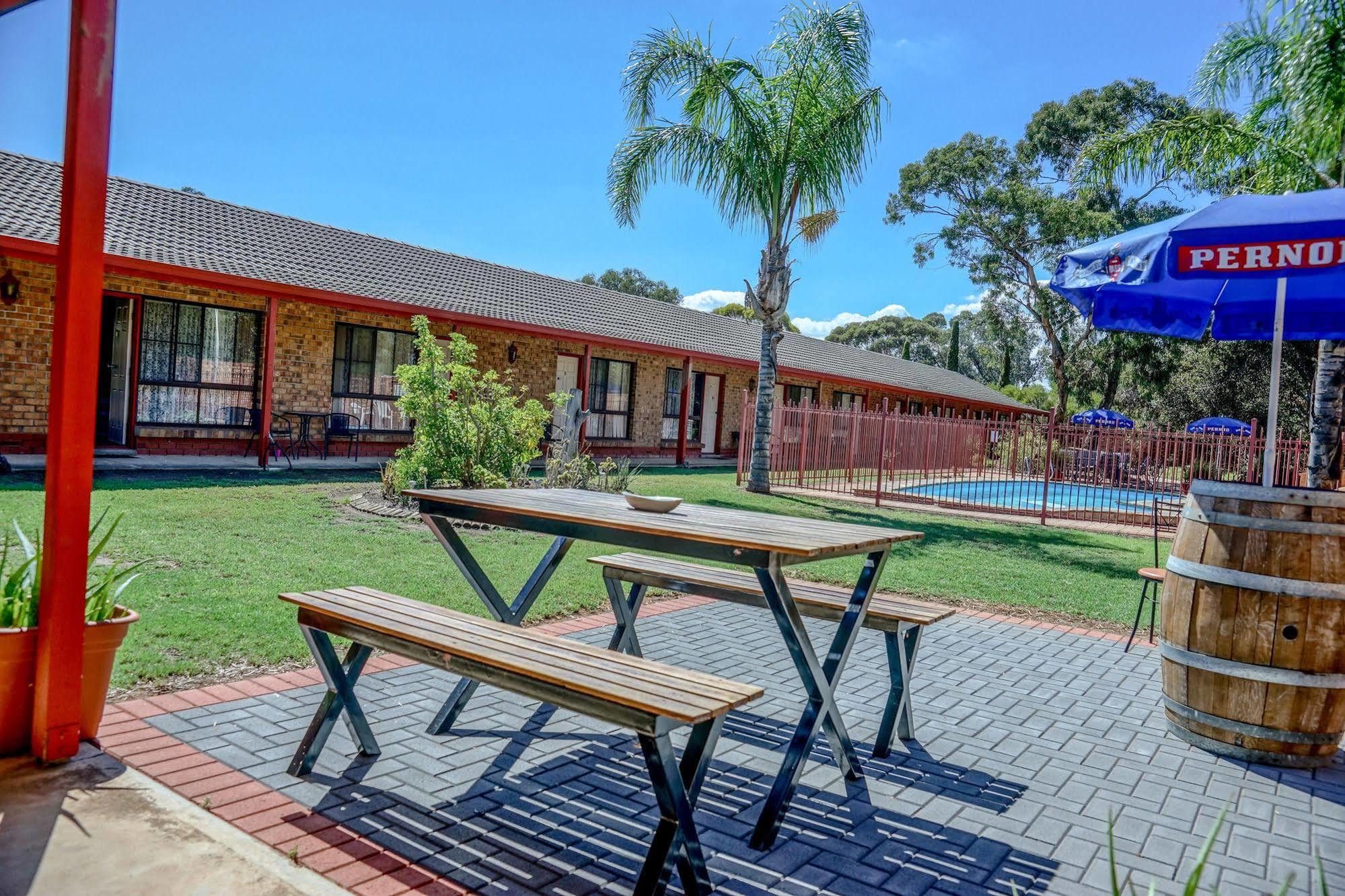 Kadina Gateway Motor Inn Extérieur photo